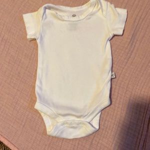 Honest newborn bodysuit